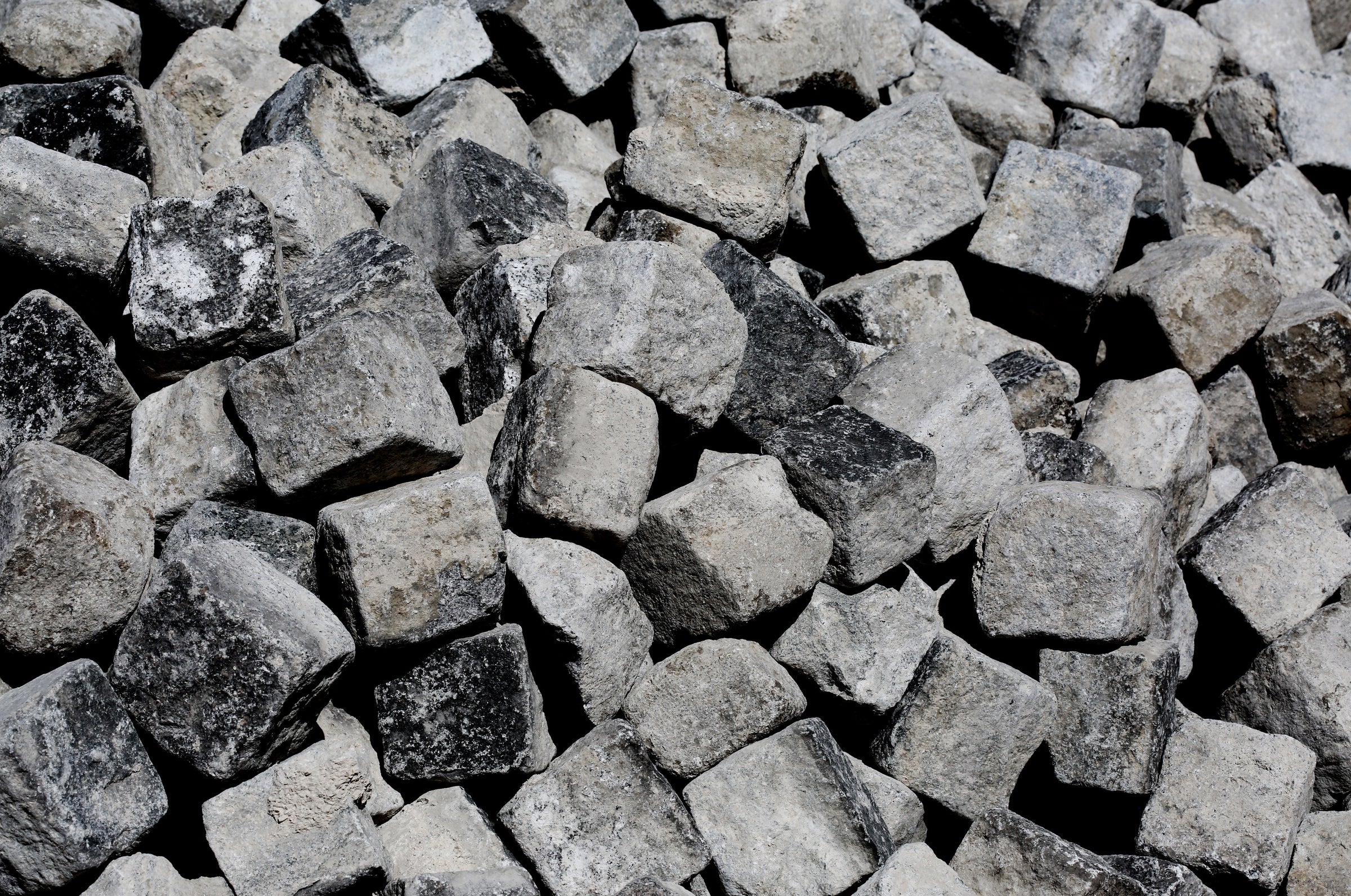 Raw Chemicals & Compounds